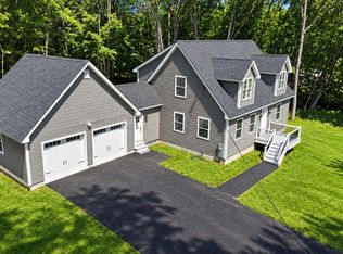 678 Lewiston Rd, New Gloucester, ME 04260