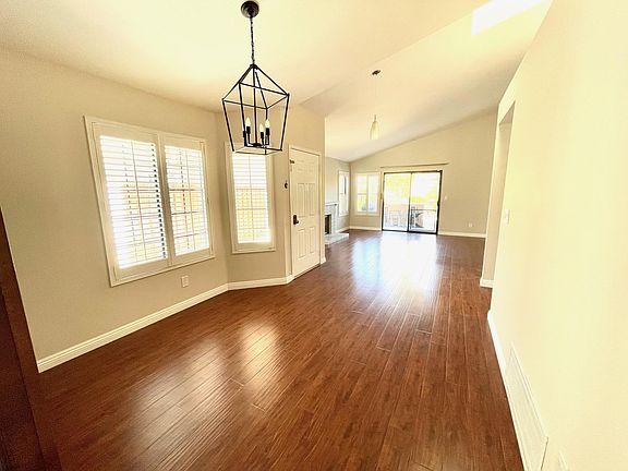 3rd image of 3846 Cottonwood Grove Trl