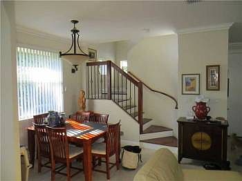 3rd image of 601 SW 10th St #2