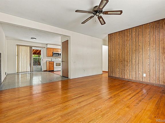 4th image of 6704 Nelson Street
