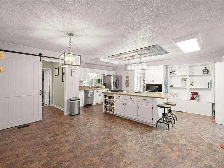 2110 Prather Bridge Rd — Photo 18