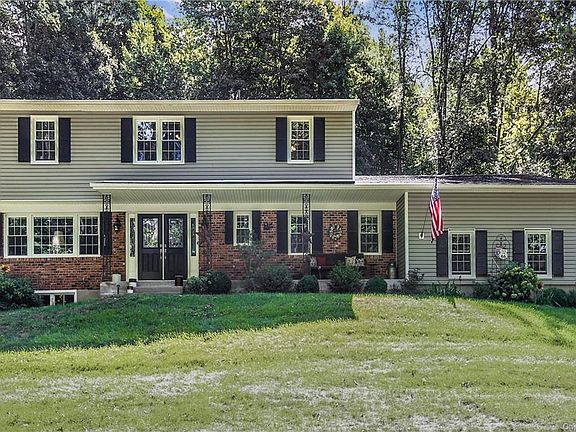 2nd image of 566 Revere Dr