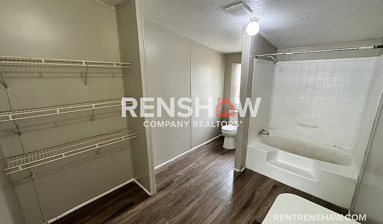 288 W Brooks Rd — Photo 13