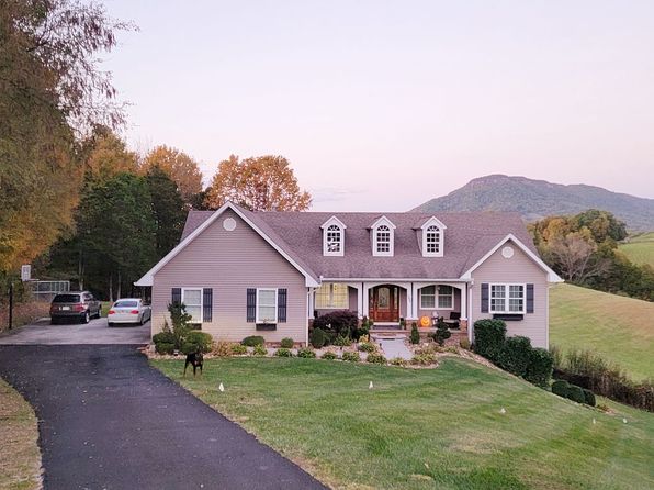 380 Kennedy Dr