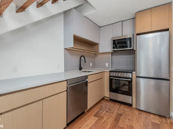 205 Cabrini Boulevard image 4 of 22