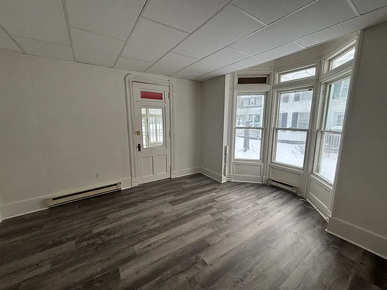 174 Main St #1A — Photo 4