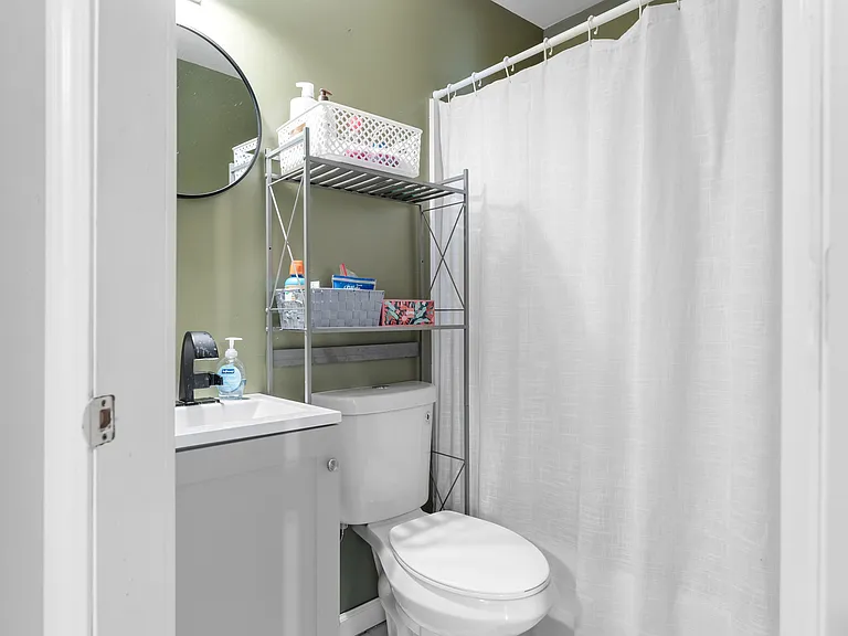 82 Hawley St #1H — Photo 11