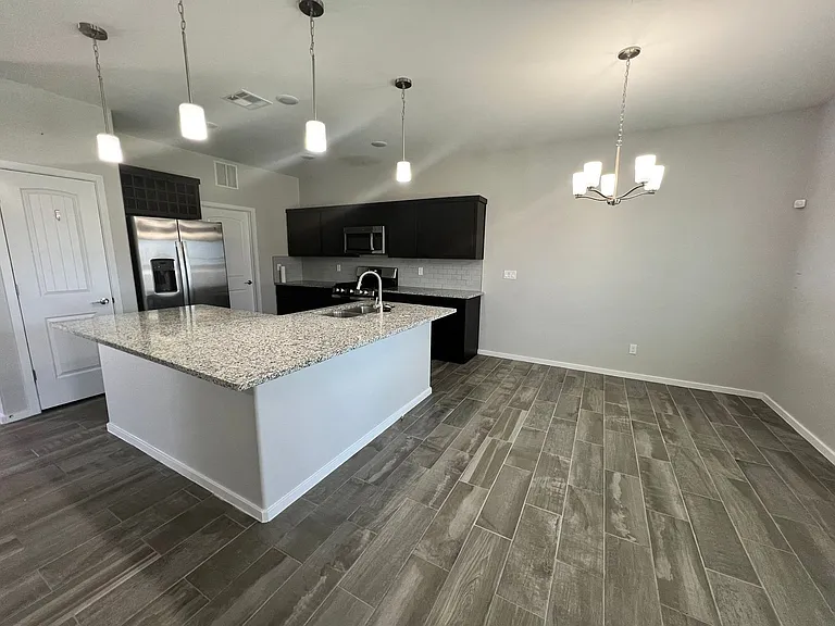 14836 Mike A Mendoza Ave — Photo 3