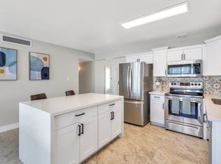 2124 E Hillery Dr, Phoenix, AZ 85022
