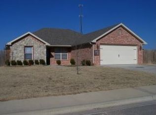 241 Solomon Cir, Forsyth, MO 65653