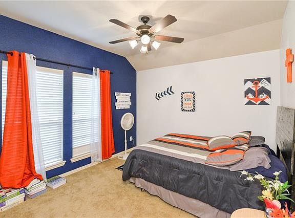 4th image of 2948 Greenway Dr