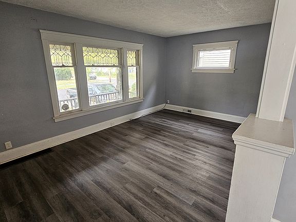 4th image of 3515 W 100th St #1