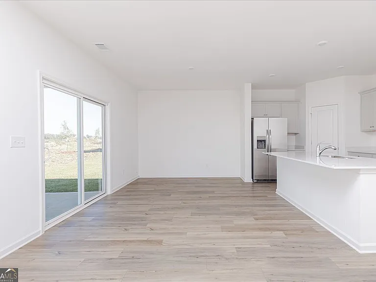 218 Hickory Ridge Trl — Photo 16