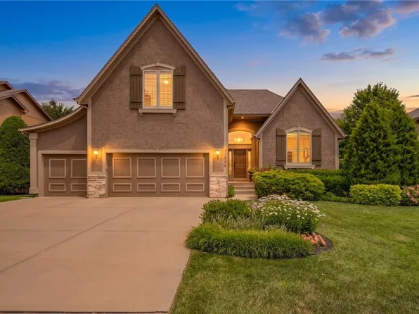 17595 S Brockway St, Olathe, KS 66062