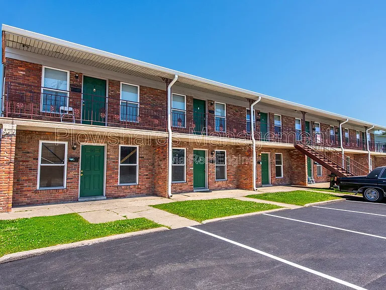 3205 Twin Oak Ln #8 — Photo 11