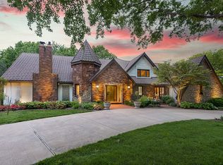 18190 Berryhill Dr, Stilwell, KS 66085