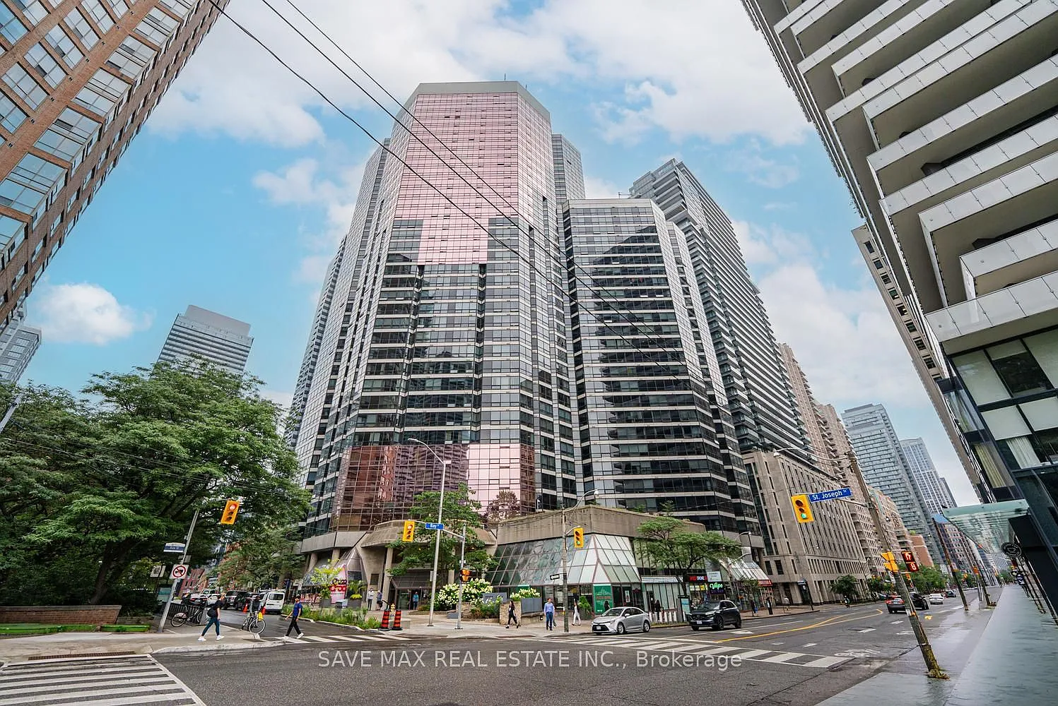 2 bed, $2,900 — Photo 1