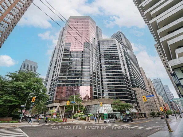 1001 Bay St, Toronto, ON