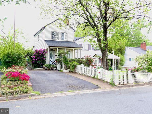 1517 Margaret St, Woodbridge, VA 22191