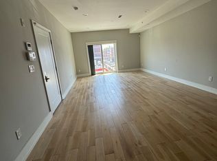 922 N 17th St #D, Philadelphia, PA 19130