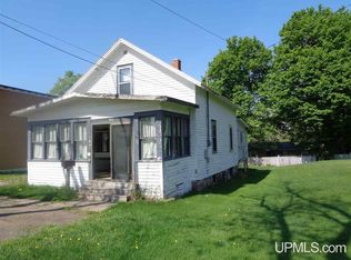 820 N Main St, Lanse, MI 49946