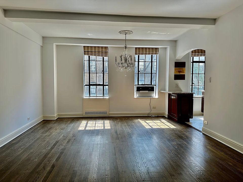 1st image of 353 W 56th St APT 3N