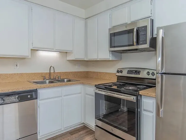 Beechwood Apartment Homes — Photo 37