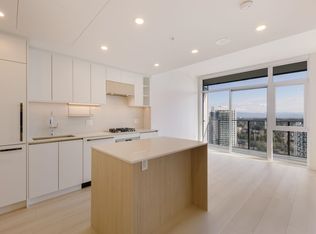 13573 98a Ave #3211, Surrey, BC V3T1C2