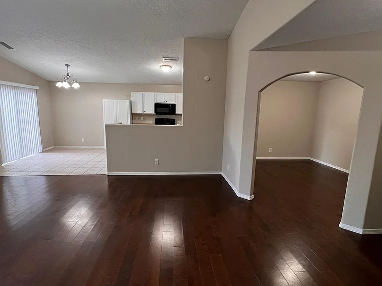 6432 Freemont Hills Loop NE — Photo 6