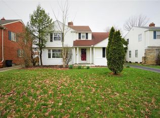 3704 Stoer Rd, Shaker Heights, OH 44122