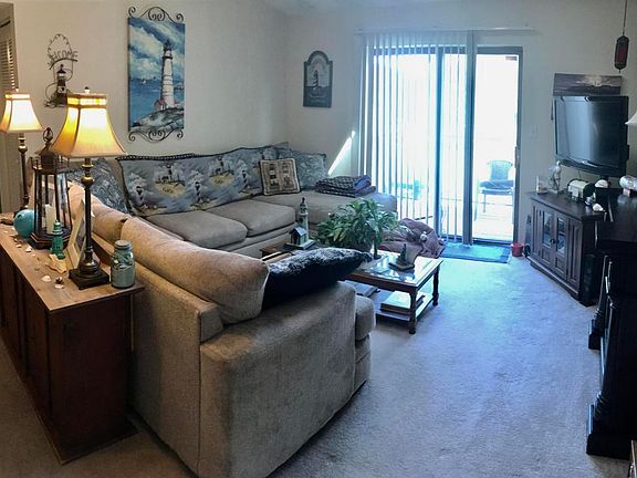 2nd image of 6510 Six Mile Ln APT 6