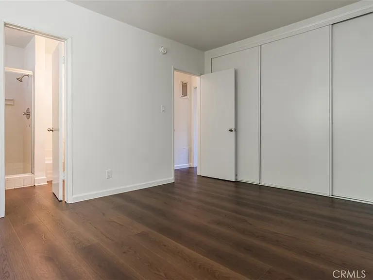 4653 Fulton Ave #10 — Photo 8