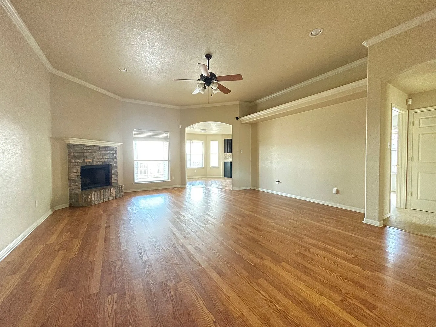 4-Bedroom House for Rent in Killeen — Photo 2