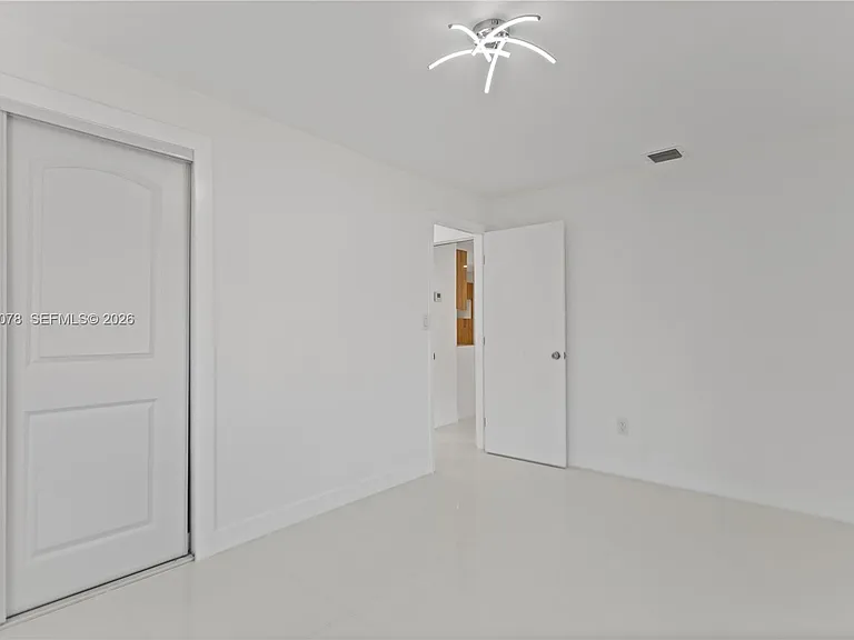 1524 SW 32nd Ct — Photo 19
