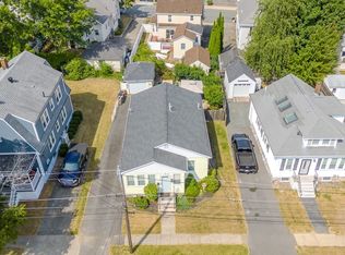 15 Roycroft Rd, Peabody, MA 01960