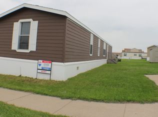 2407 34th Pl, Williston, ND 58801