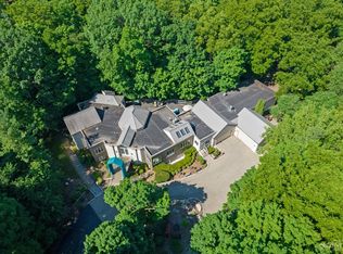 36W705 Stoneleat Rd, St Charles, IL 60175