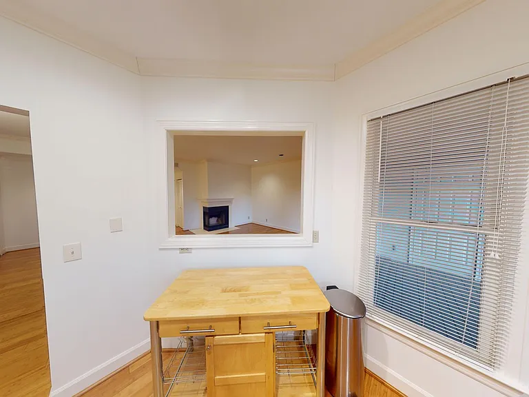 218 Boxmere Pl — Photo 29