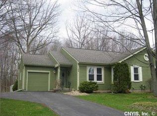 109 Niblick Cir, Baldwinsville, NY 13027