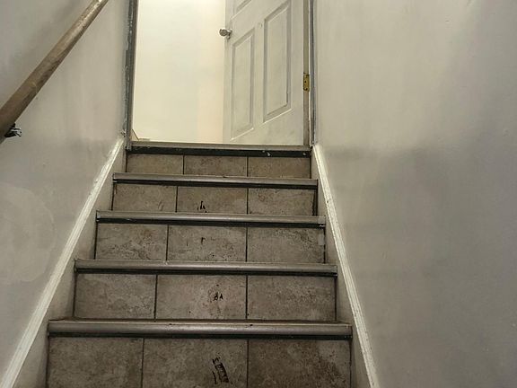 5th image of 3023 W Lawrence Ave #2