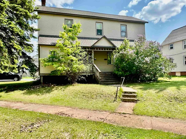 658-660 Lake St, Negaunee, MI 49866