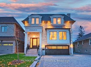 26 Madawaska Ave, Toronto, ON M2M2P9