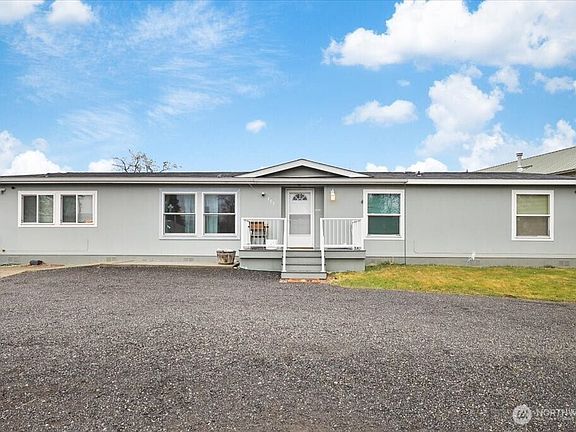 2nd image of 223 N Marguerite Road