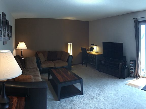 Main Living Room/Balcony