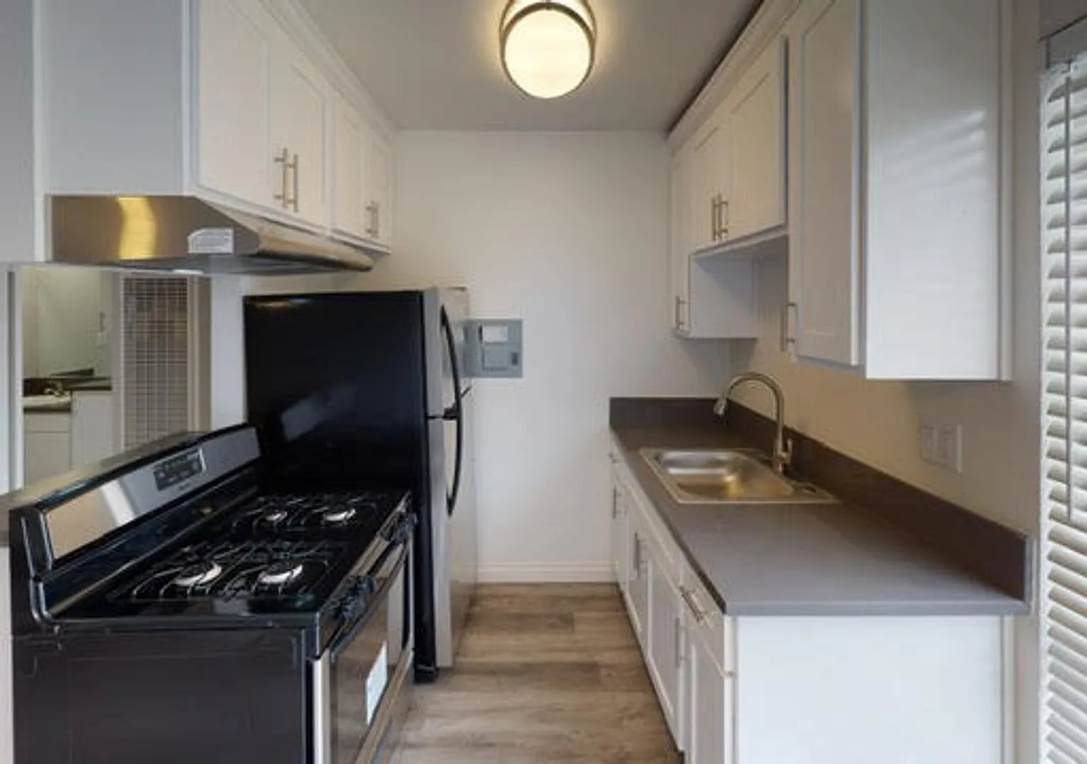 Berryman Apartments — Photo 2