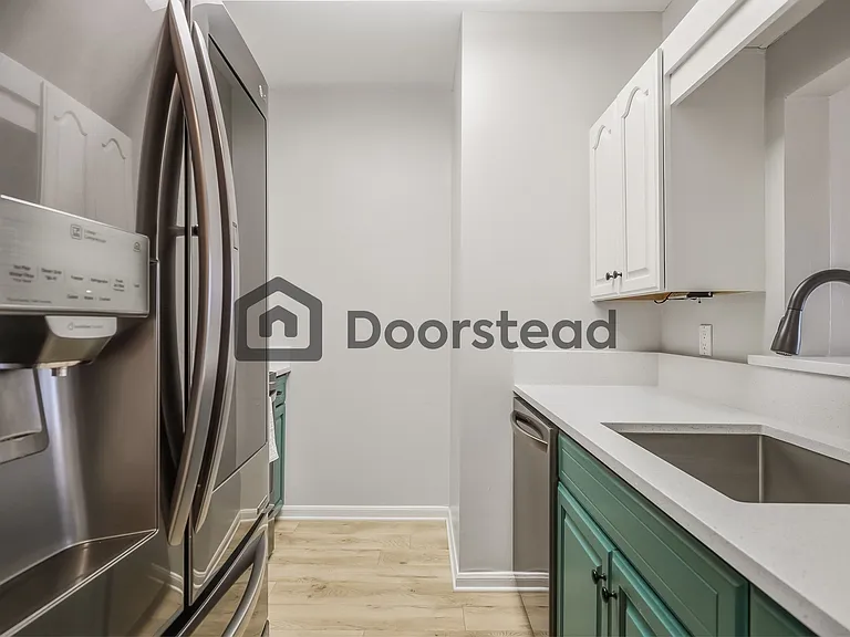 1 Towers Park Ln #1606 — Photo 8
