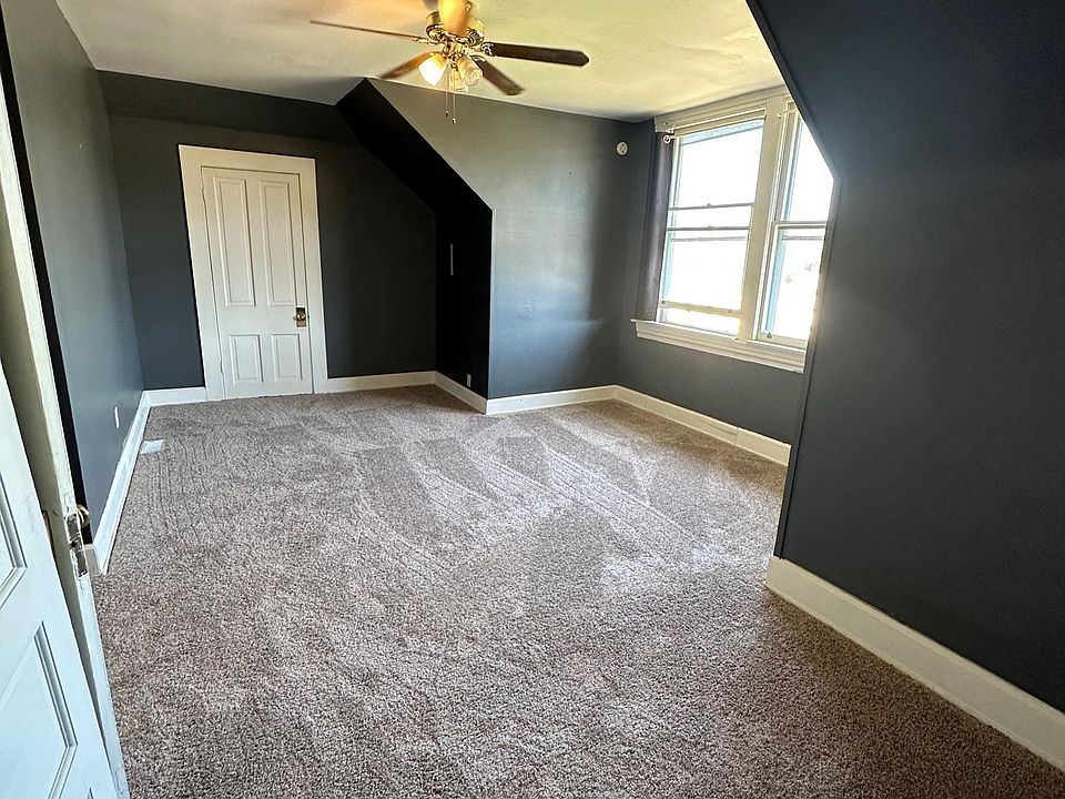 1st image of 1831 Hopkins Ave APT 4