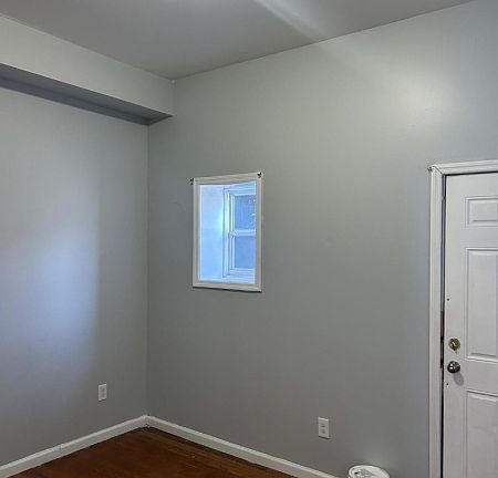 4th image of 146 Ripley Pl