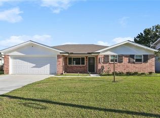 414 Moncla Ave, Belle Chasse, LA 70037