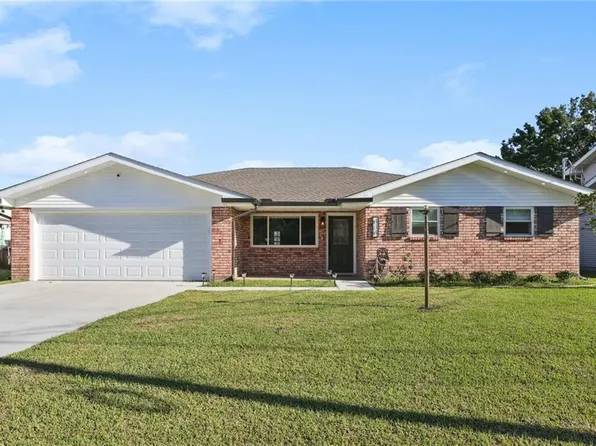 414 Moncla Ave, Belle Chasse, LA 70037
